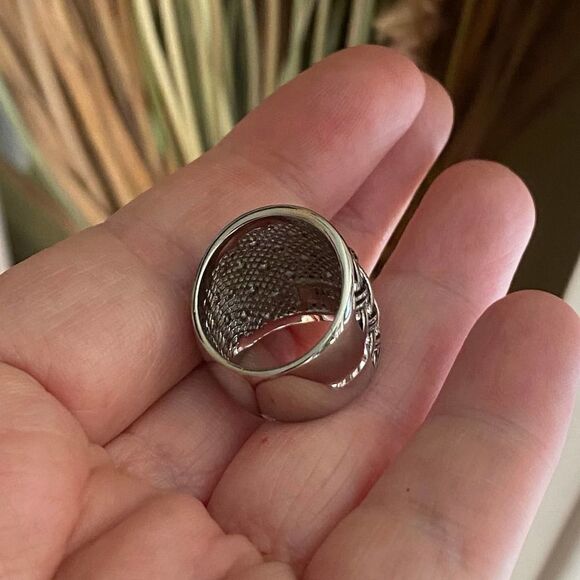 Stainless Steel Weave Ring With Top Grade Crystals Ring Size 6 - Picture 5 of 6